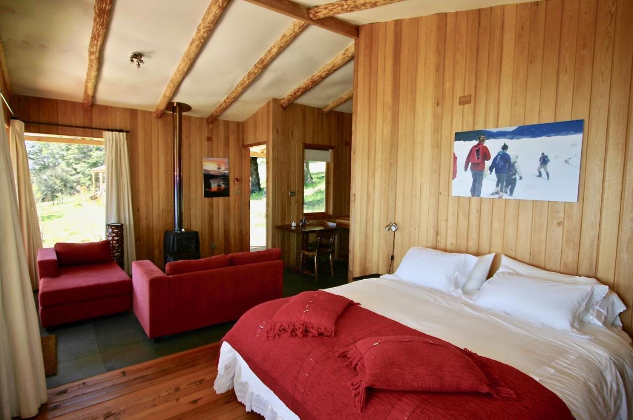 פוארטו גואדאל Lodge El Mirador De Guadal מראה חיצוני תמונה